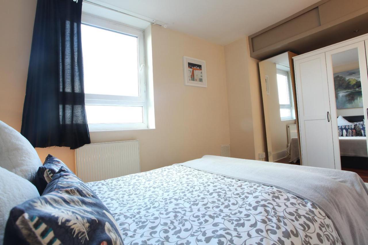 Chelsea Off Kings Road One Bedroom With Balcony * Londra